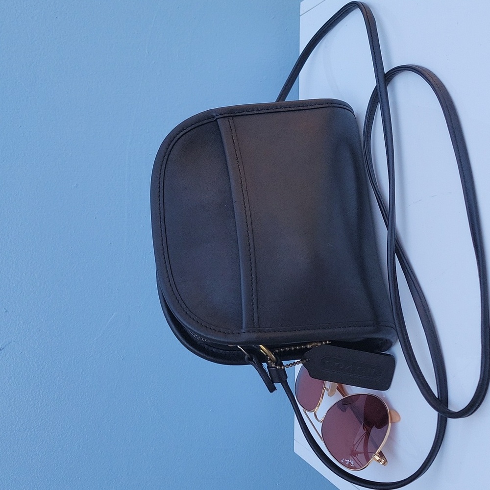 CoachVintageAbbie9017ZipPurseBlackLeatherMiniCrossbodyBag